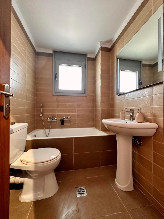 Eva'S Luxury Apartments No 4 Артемида Екстериор снимка